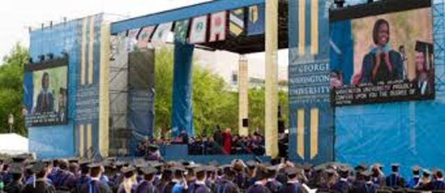 Estudiaba Administración de Empresas, per lo odiaba