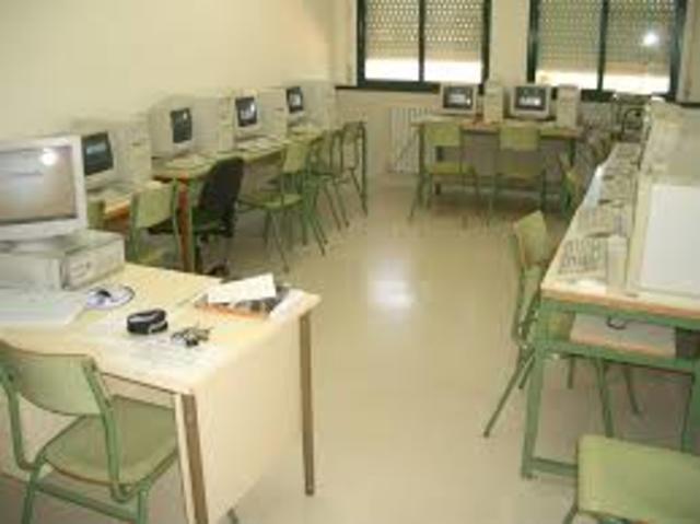 Primera Sala de Informática