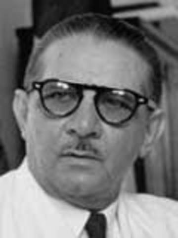 32 - Alcibíades Arosemena Quinzada (9 de mayo de 1951 - 1 de octubre de 1952)