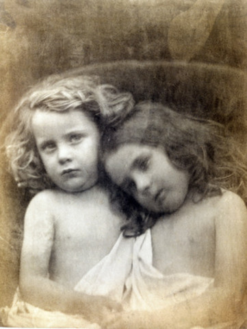 REFLEXIÓN/// (FOTOGRAFÍA THE INFANT BRIDAL MARGARET CAMERON).