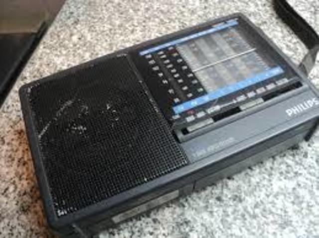 mi abuelo,empezó a utilizar la radio