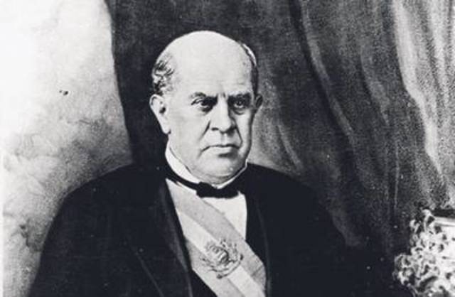 Asume un nuevo presidente