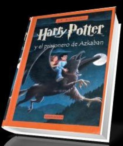 Se publica el tercer libro de Harry Potter y el prisionero de Azkaban.