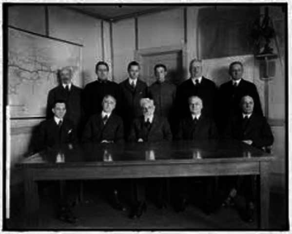 War Industries Board establish to regulate production in WW1