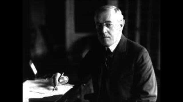 Woodrow Wilson presents 14 points peace plan