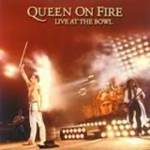 Queen on Fire - Live at the Bowl