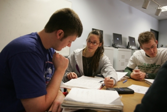 Elejido como alumno asesor.