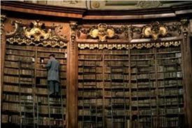 LOS ARCHIVOS ESTABAN A CARGO