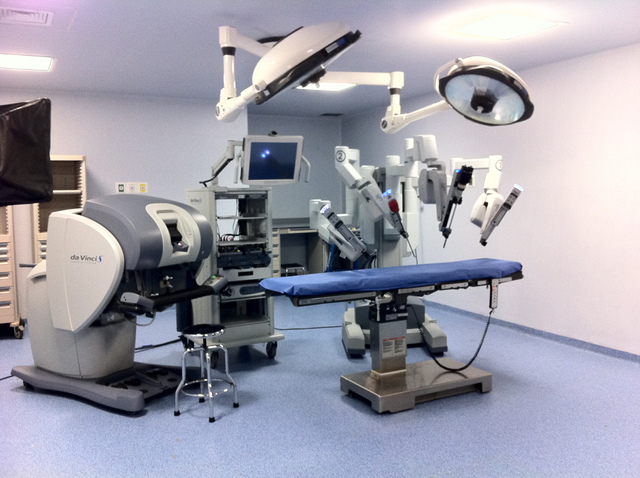 El sistema quirúrgico Da Vinci es reconocido como sistema quirúrgico oficial
