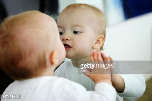 Infancy - Recognizing faces - Socio-emotional