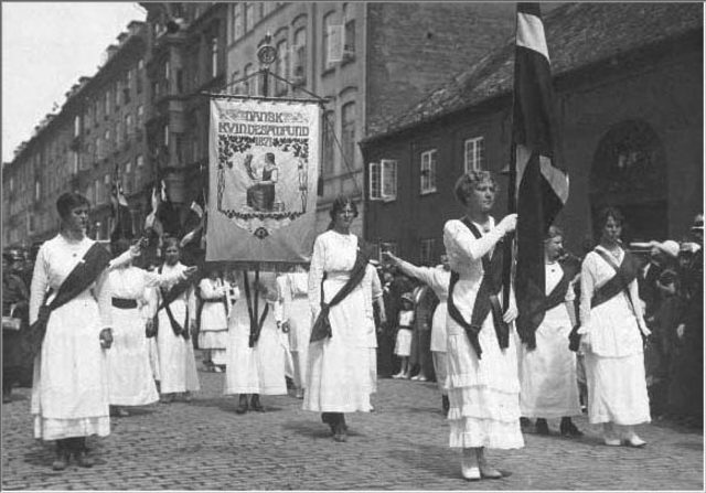 Kvinders stemmeret bliver fejret