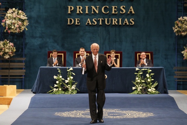 Recibe el Premio Princesa de Asturias de Comunicación y Humanidades