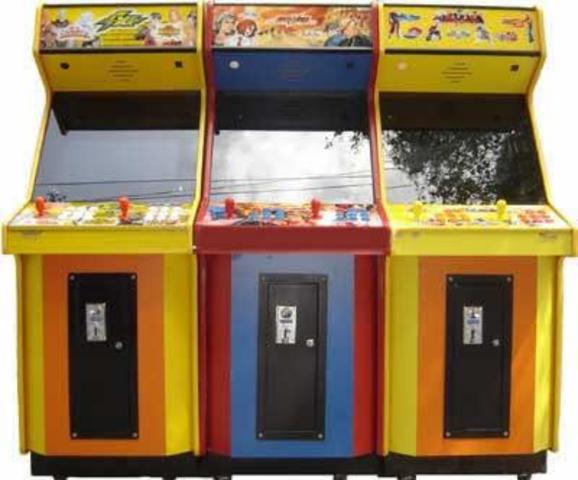 LAS PRIMERAS MAQUINAS DE VIDEOJUEGOS