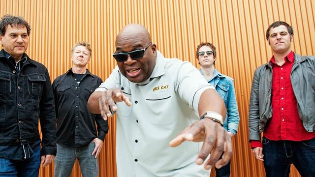 BARRENCE WHITFIELD & THE SAVAGES