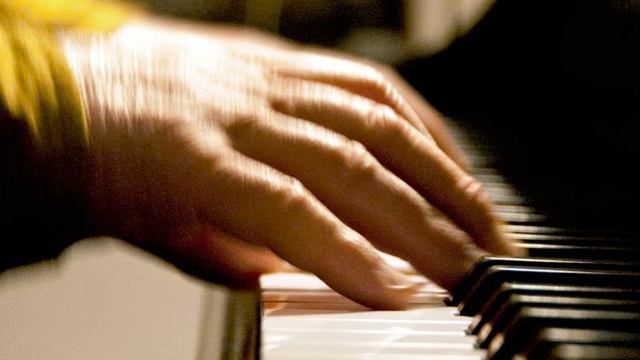 ANTONI O´BRESKEY: “SORKUNTZAREN TRENEAN” PRESENTACIÓN LITERARIO-MUSICAL