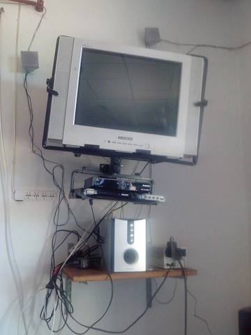 TELEVISOR- DVD- HOME THEATRE