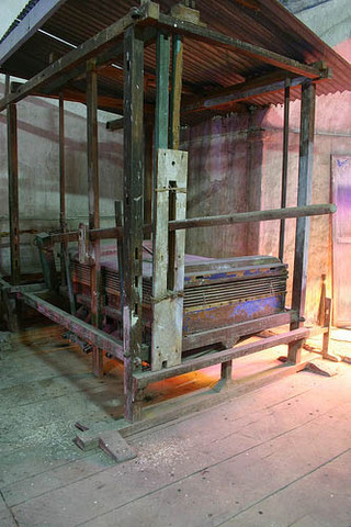 Elias wird Blasebalgtreter