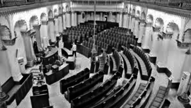 Ablany congress opend with a question about the enemy natives