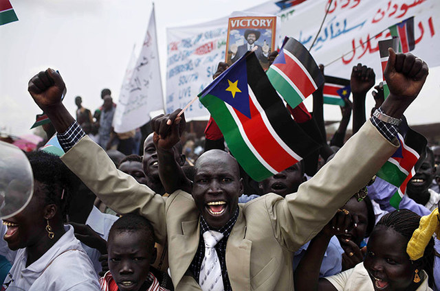 South Africa becomes constitutionally independent