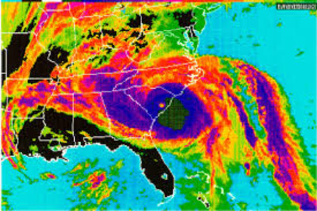 Powerful hurricane hits South Carolina