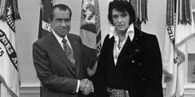 Nixon meets Elvis Presley