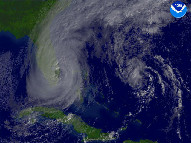 Hurricane hits Florida and Carolina