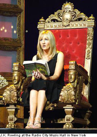 J.K.Rowling, más rica que la Reina de Inglaterra