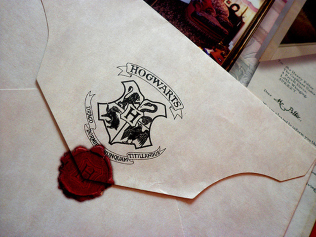 Sale a subasta la Carta de Admisión de Harry Potter para Hogwarts