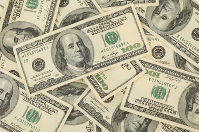 Argentina:El ministro de economía lorenso sigahut, realisa una de valuación del 0 del dólar pasa de 20000 a 10000.