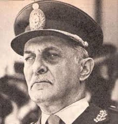 Argentina POL :Robert Viola asume en remplazo de Jorge R. Videla.