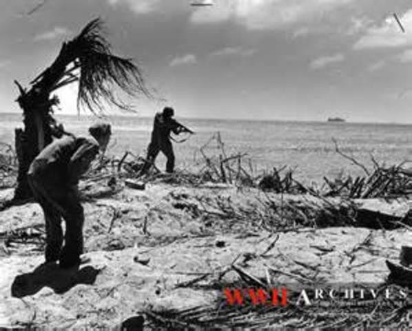 U.S. Marines land on guadscanal
