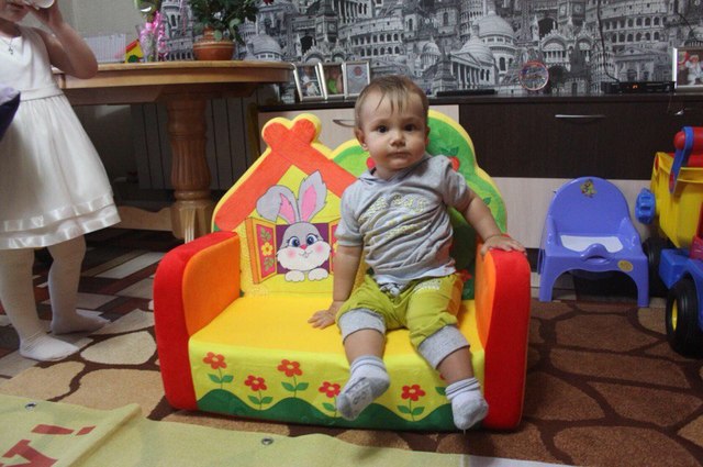 Первая мебель