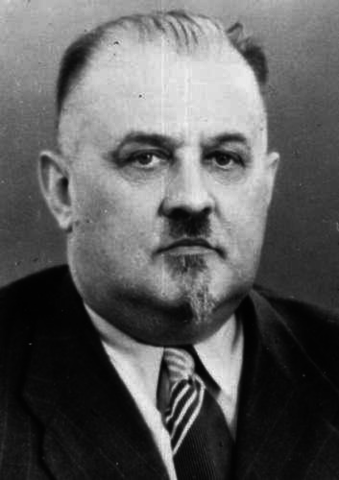 Волгу первый проректор