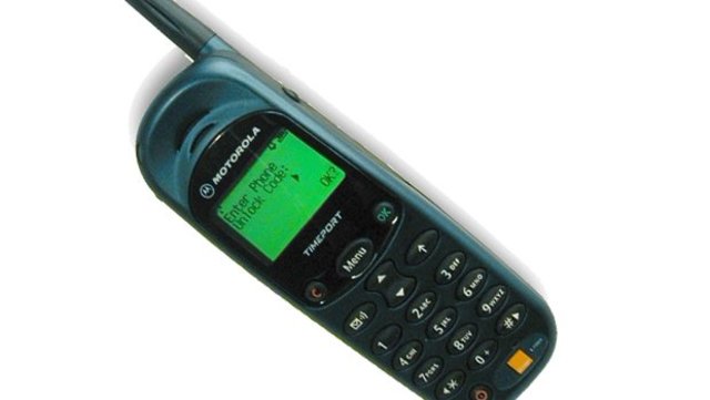 Teléfono movil MOTOROLA