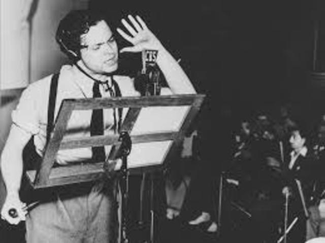 Orson Welles broadcasts the War of the Worlds