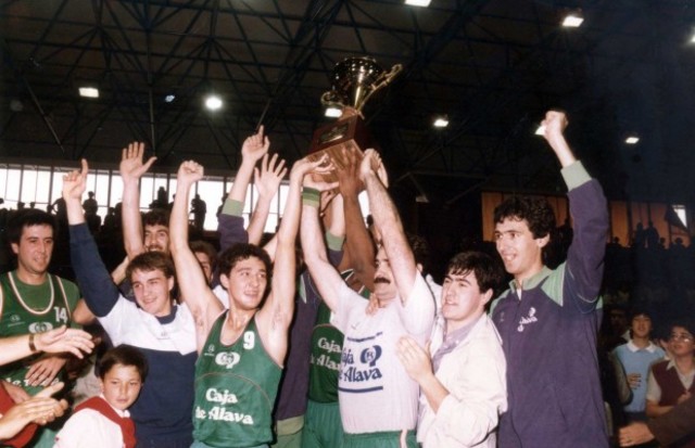 Lehengo titulu ofiziala