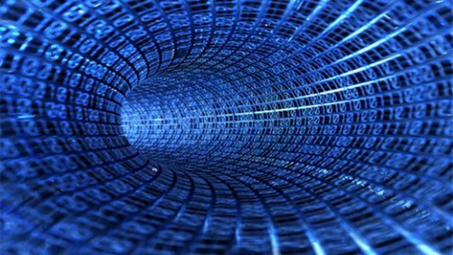 Introduzida primeira rede , permitindo 480 conexões simultaneas.