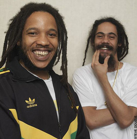 Ziggy Marley eta Damian Marley, semeak