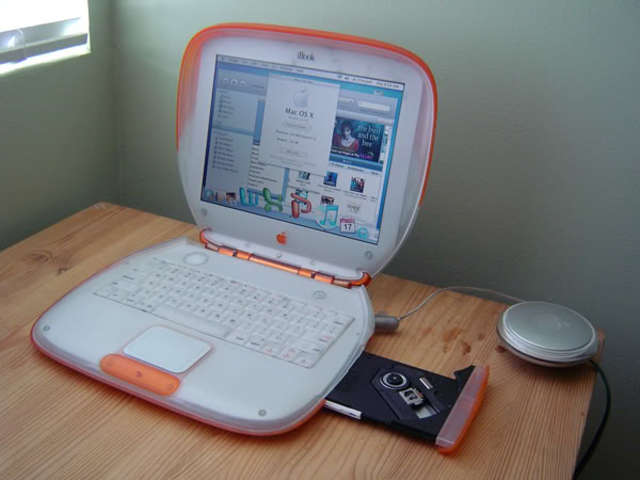 Apple iBook 3G primera en incluir wifi