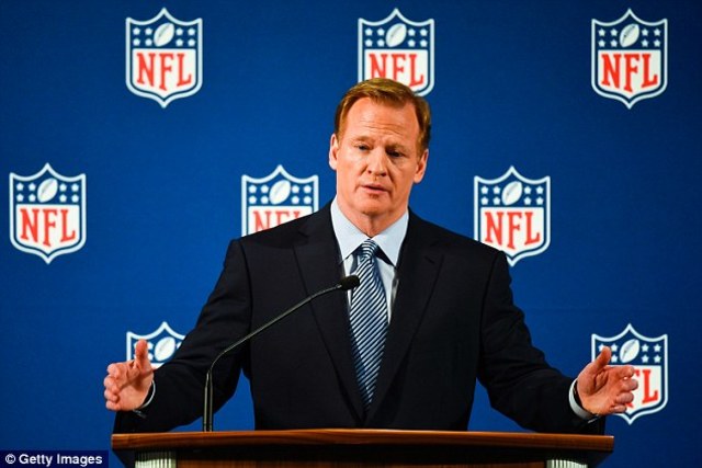 Modern professional football emerges