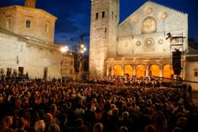 The first Spoleto Festival USA is held.