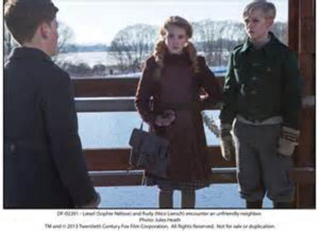 Liesel in einen Kampf bekam (Liesel got into a fight)