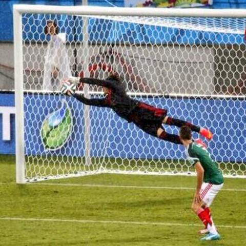 MI Primera Ves Jugando Fútbol