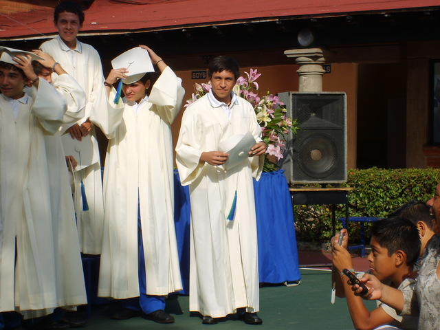Graduación de secundaria y 2do mejor promedio de la generación