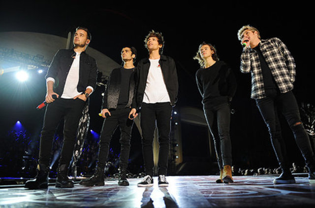 One Direction Artist of the year 2014