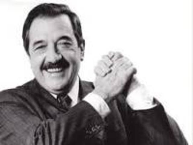 Presidencia de Raúl Alfonsin "Ley del olvido".