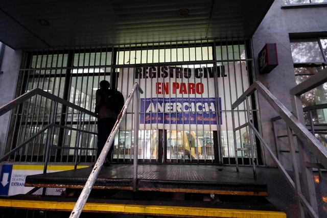 Funcionarios del Registro Civil anuncian paro indefinido a partir de este martes