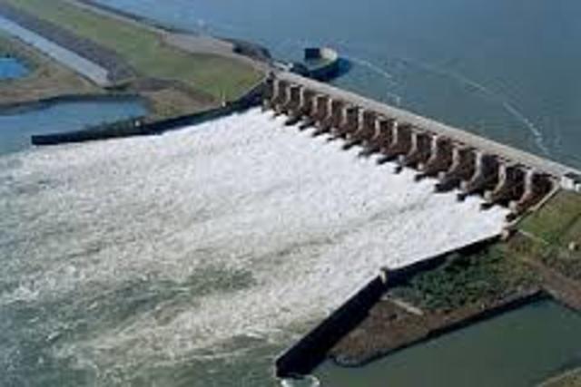 Eco. Represa Yaciretá.