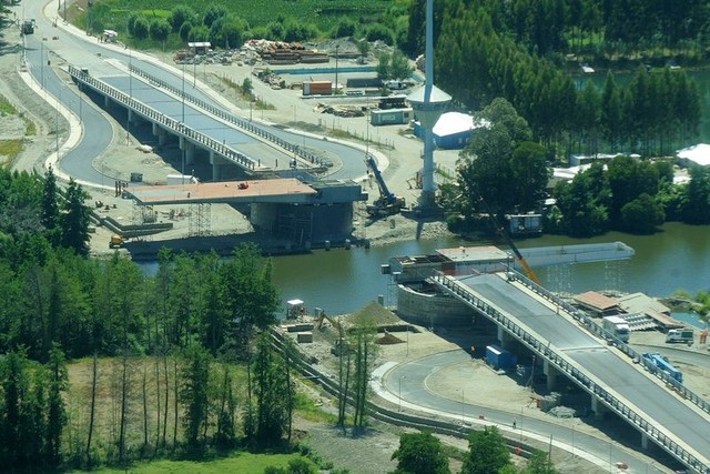 Fin del contrato a empresas Azvi