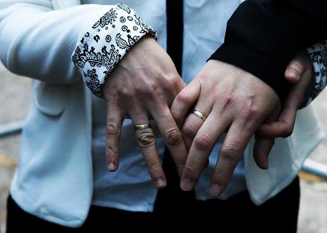 Se celebra la primera unión civil homosexual en Chile